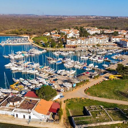 Rona Holiday Home Ana Porec Exterior photo