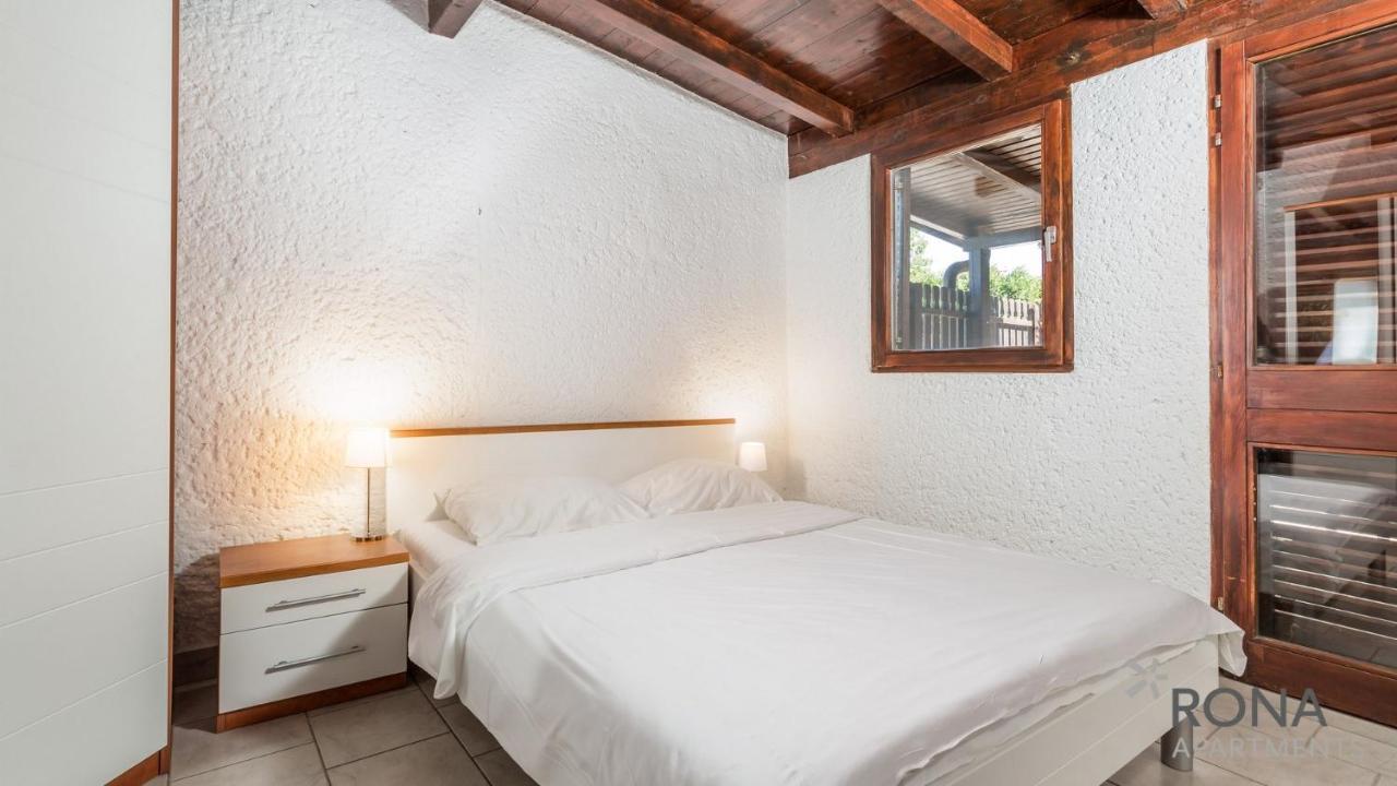 Rona Holiday Home Ana Porec Exterior photo